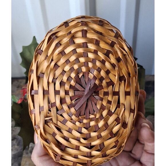 Vintage Christmas Wicker Santa Boot Basket Holiday Decor Centerpiece - Picture 5 of 5